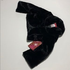 NWT princess faith faux fur jacket